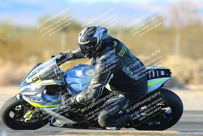 media/Dec-07-2024-CVMA (Sat) [[21c5f1ef85]]/Race 11-Amateur Supersport Open/